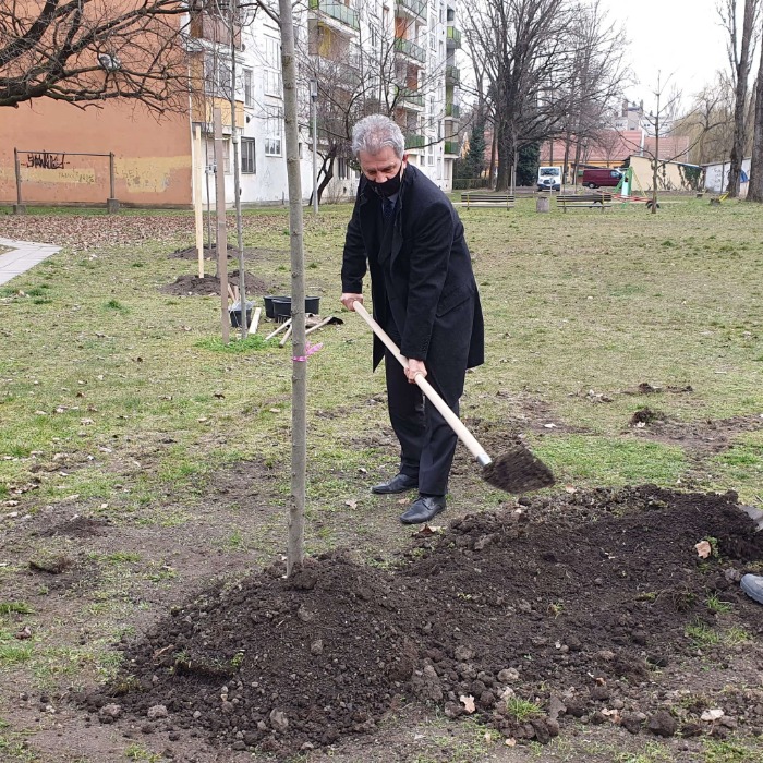 Nem csak beszélünk róla, teszünk is érte