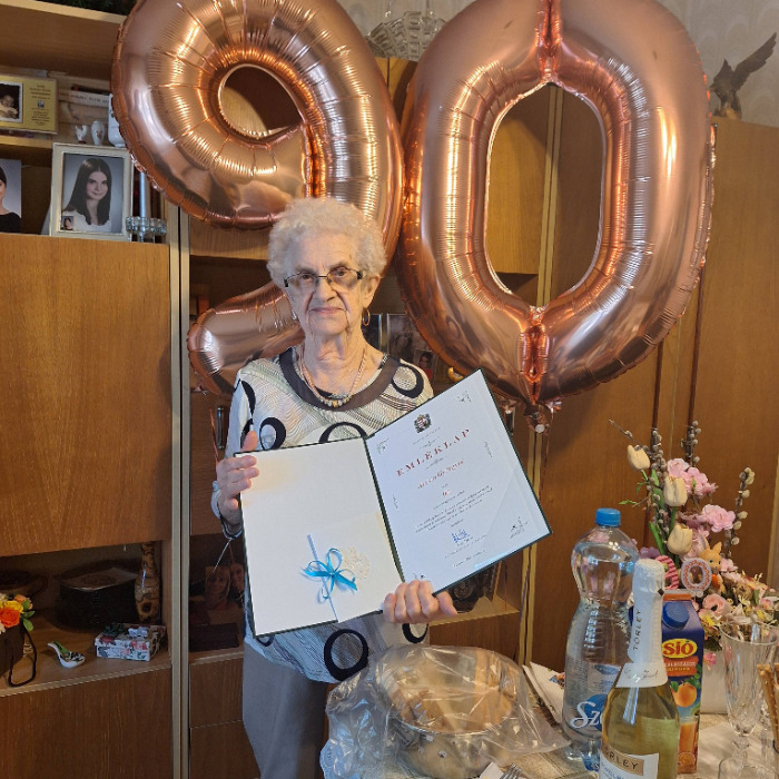 Ancsin Györgyné köszöntése 90. születésnapja alkalmából