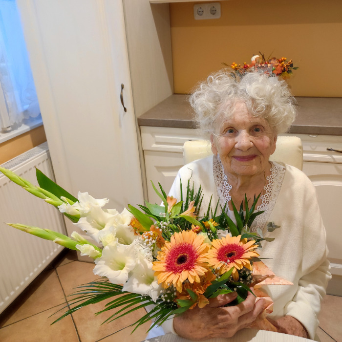 Bódis Istvánné köszöntése 90. születésnapja alkalmából