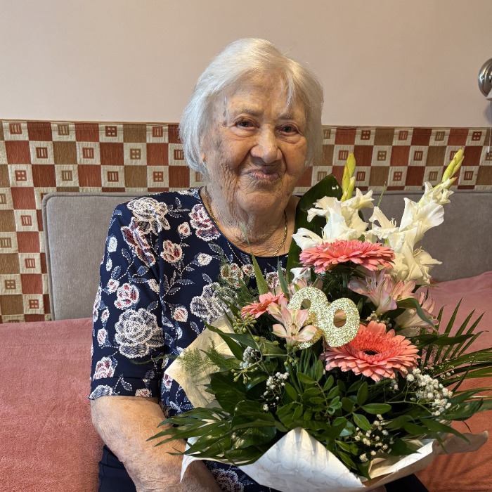 Bontovics Gáborné köszöntése 90. születésnapja alkalmából