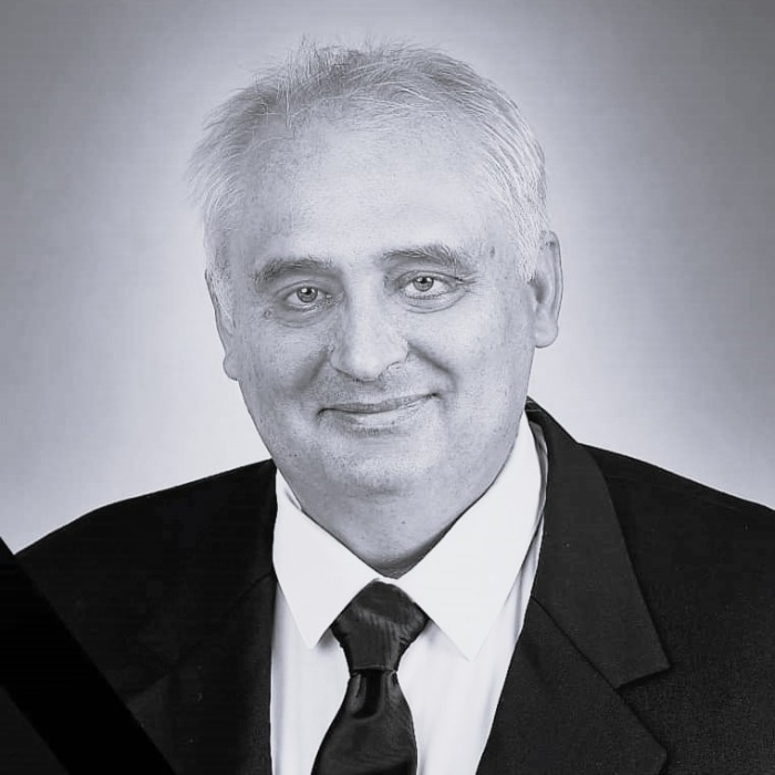 Ehunyt Hanó Miklós