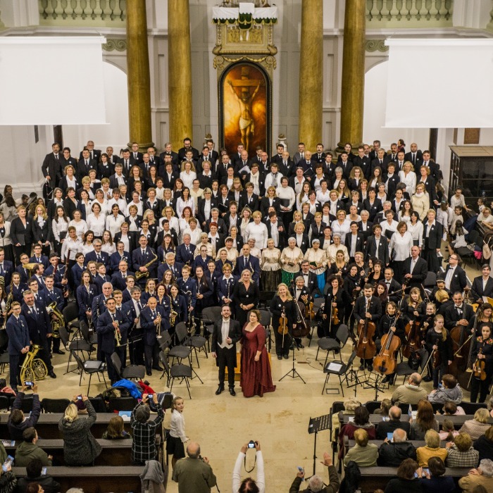 300 év, 300 hang… s egy egész évet átölelő programsorozat
