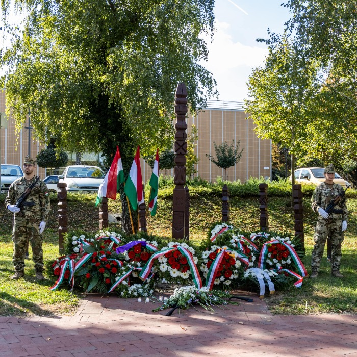 Emlékezés a tizenhárom aradi vértanúra