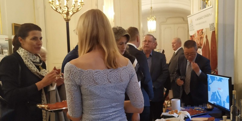 78253993_1399616303546919_5444287401809674240_o