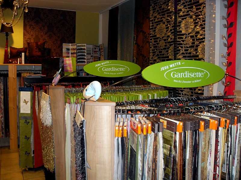 Bíborcsiga Függöny Stúdió