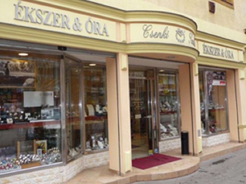 Csenki Ékszer és Óra Szalon