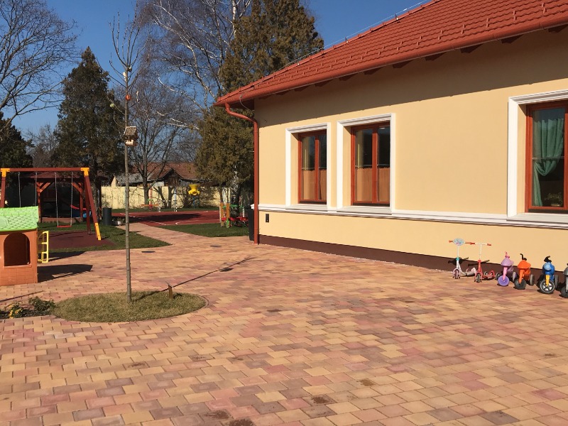 Hajnal – Lenkey - Jázmin Utcai Általános Művelődési Központ