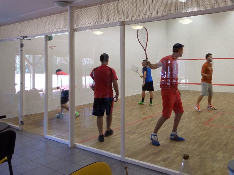 Tenisz és Fallabdacentrum